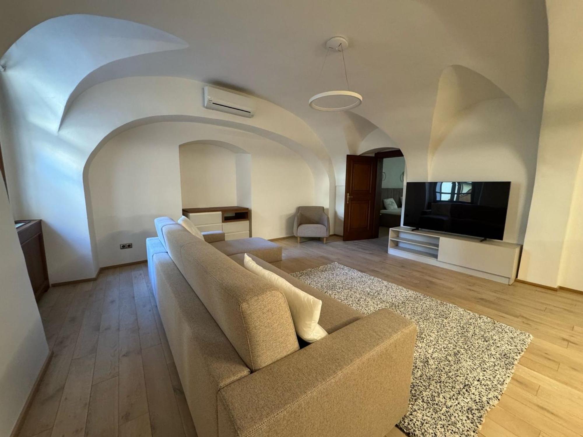 Hotel U 3 Pstrosu Прага Екстер'єр фото